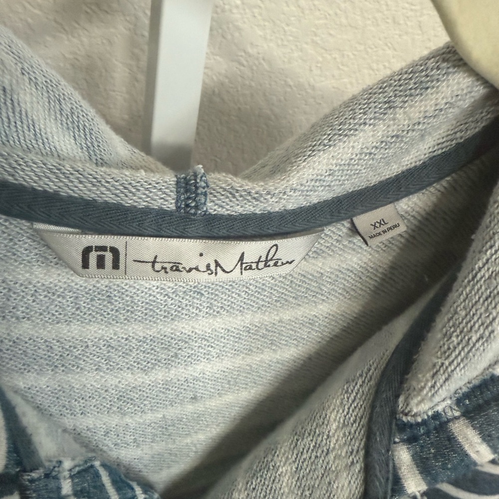 Travis Mathew Navy and White Striped Hoodie XXL - Picture 2 of 3